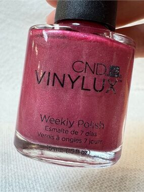 CND Vinylux Weekly Polish - Sultry Sunset #168 Shimmering Raspberry Pink new